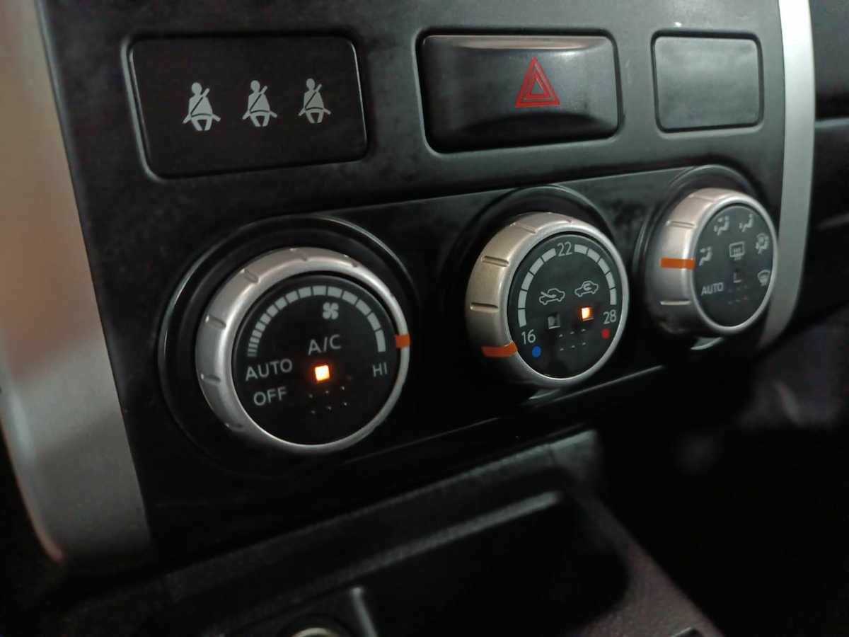 Б/У Ниссан Икс-Трейл 2012 года. Фото: #15