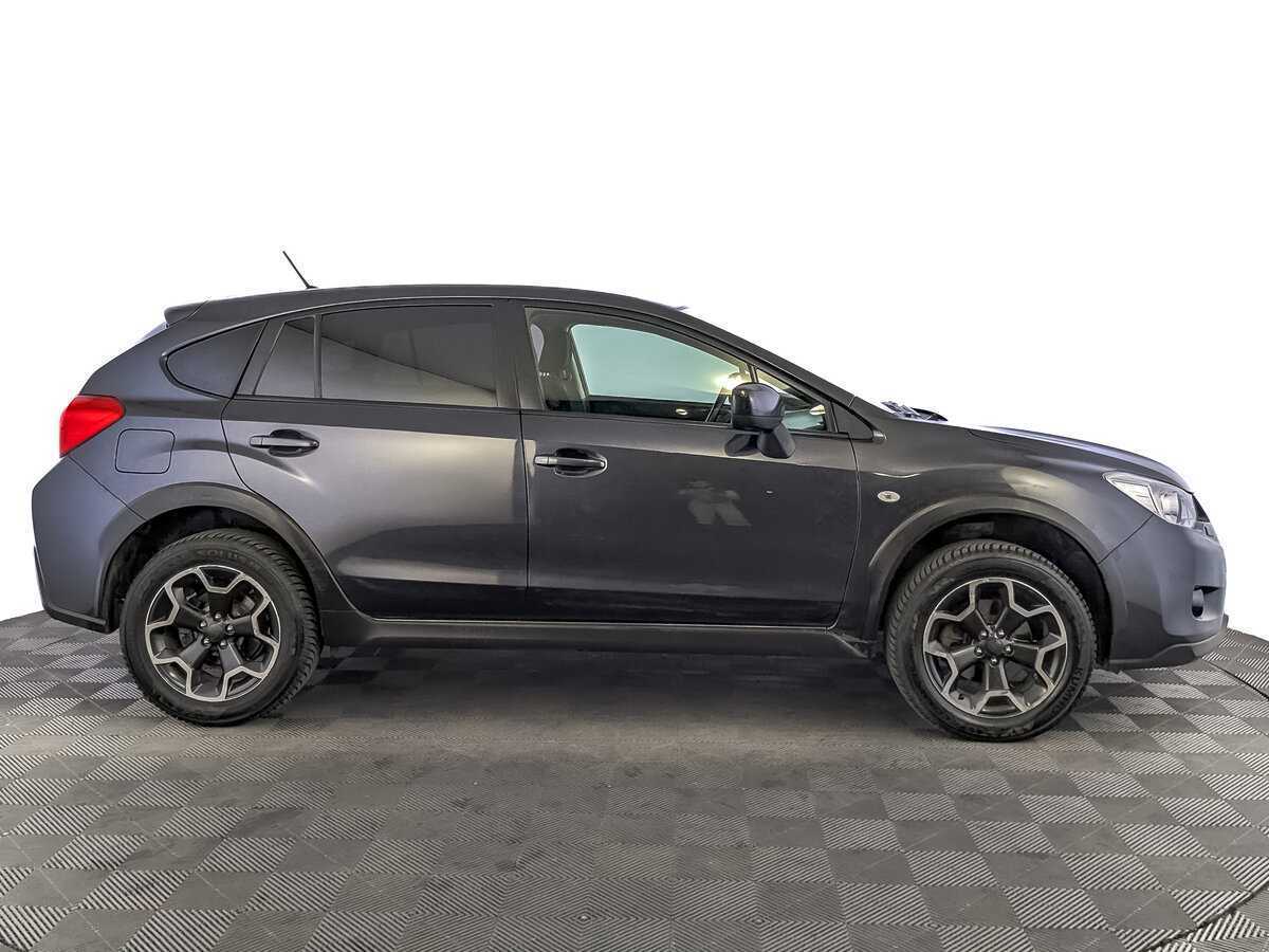 Б/У Субару ИксВи 2012 года. Фото: #3