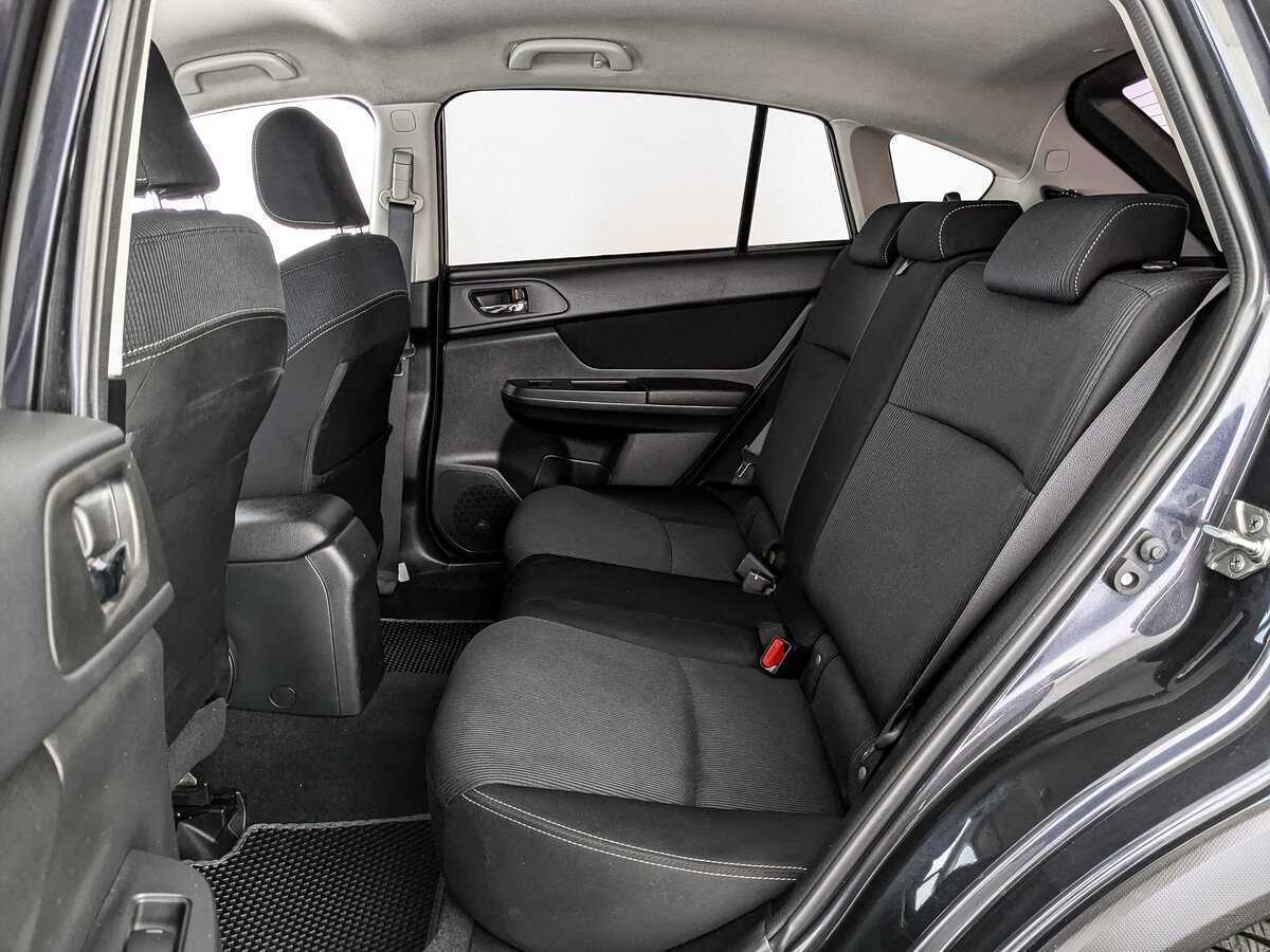 Б/У Субару ИксВи 2012 года. Фото: #13