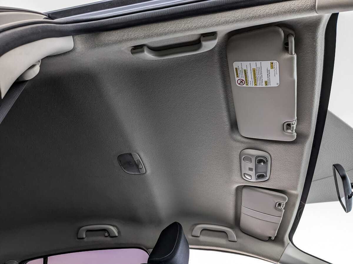 Б/У Субару ИксВи 2012 года. Фото: #17