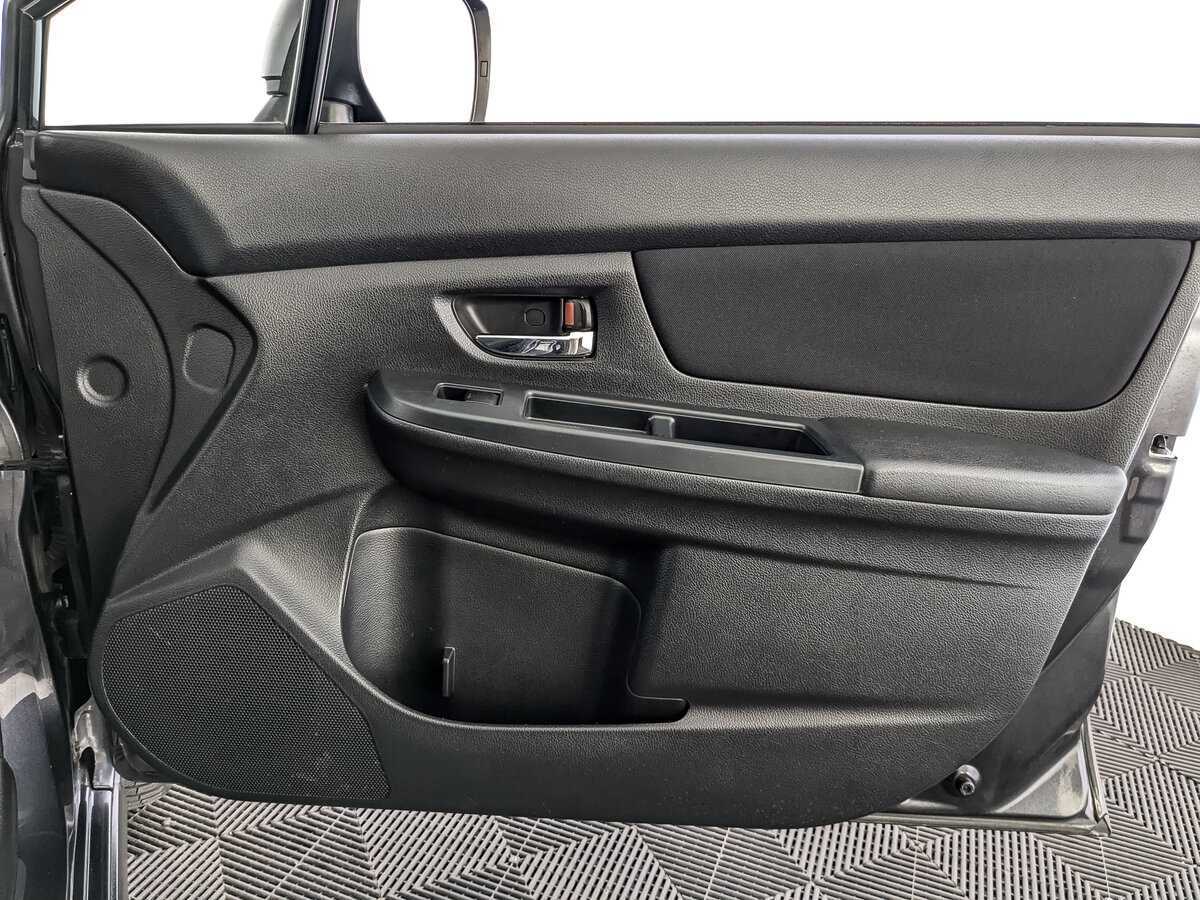 Б/У Субару ИксВи 2012 года. Фото: #19