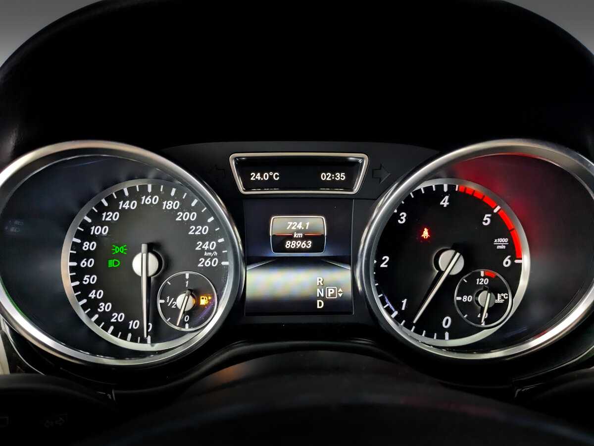 Б/У Мерседес-Бенц М-Класс 2014 года. Фото: #10