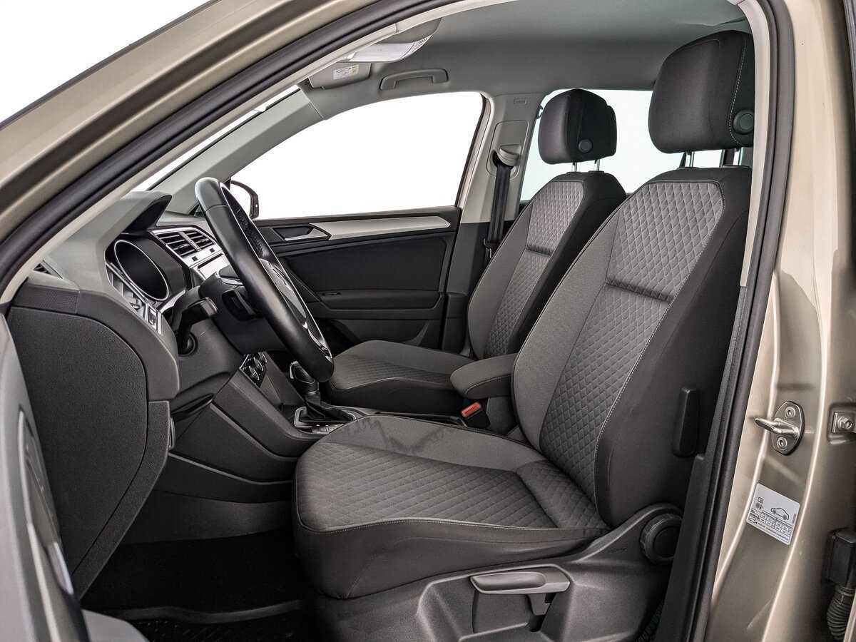 Б/У Фольксваген Тигуан 2019 года. Фото: #15