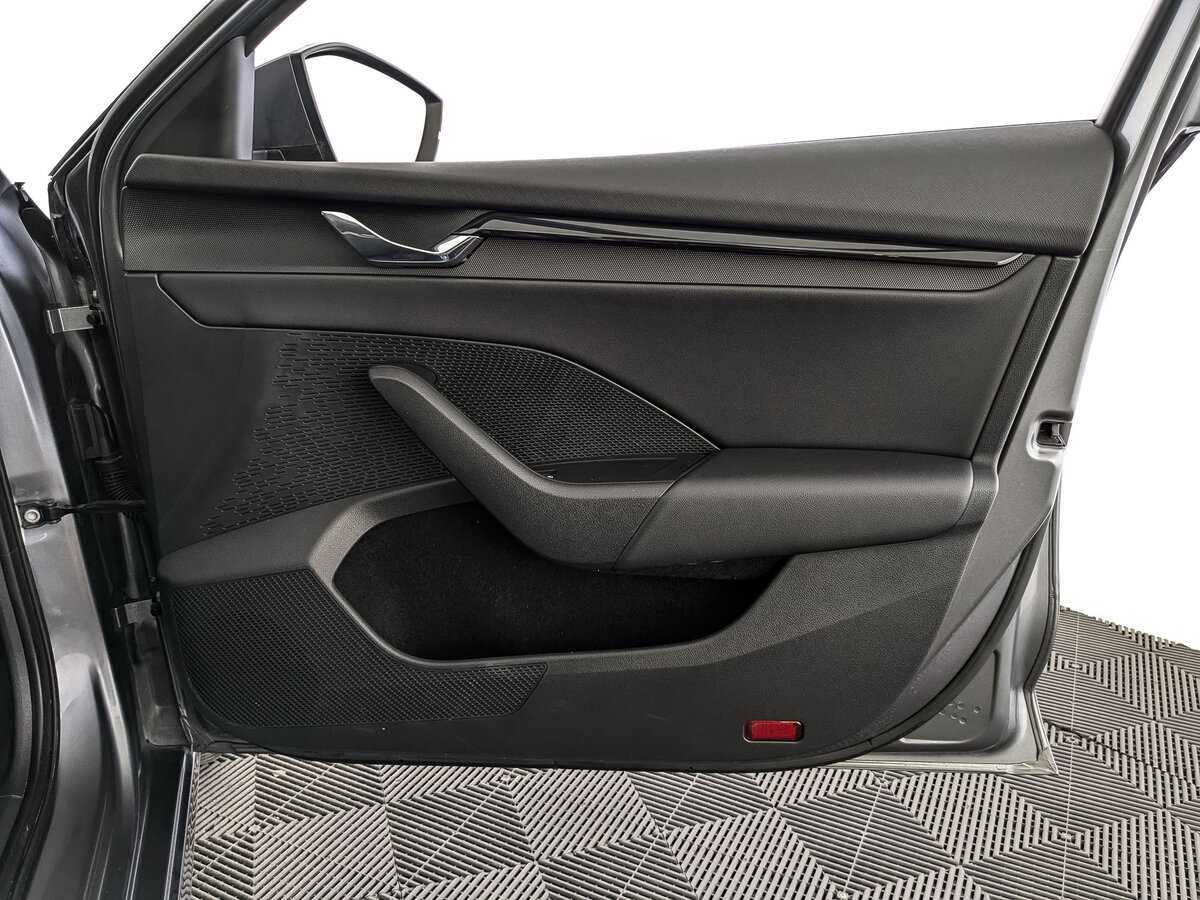 Б/У Шкода Октавия 2021 года. Фото: #19