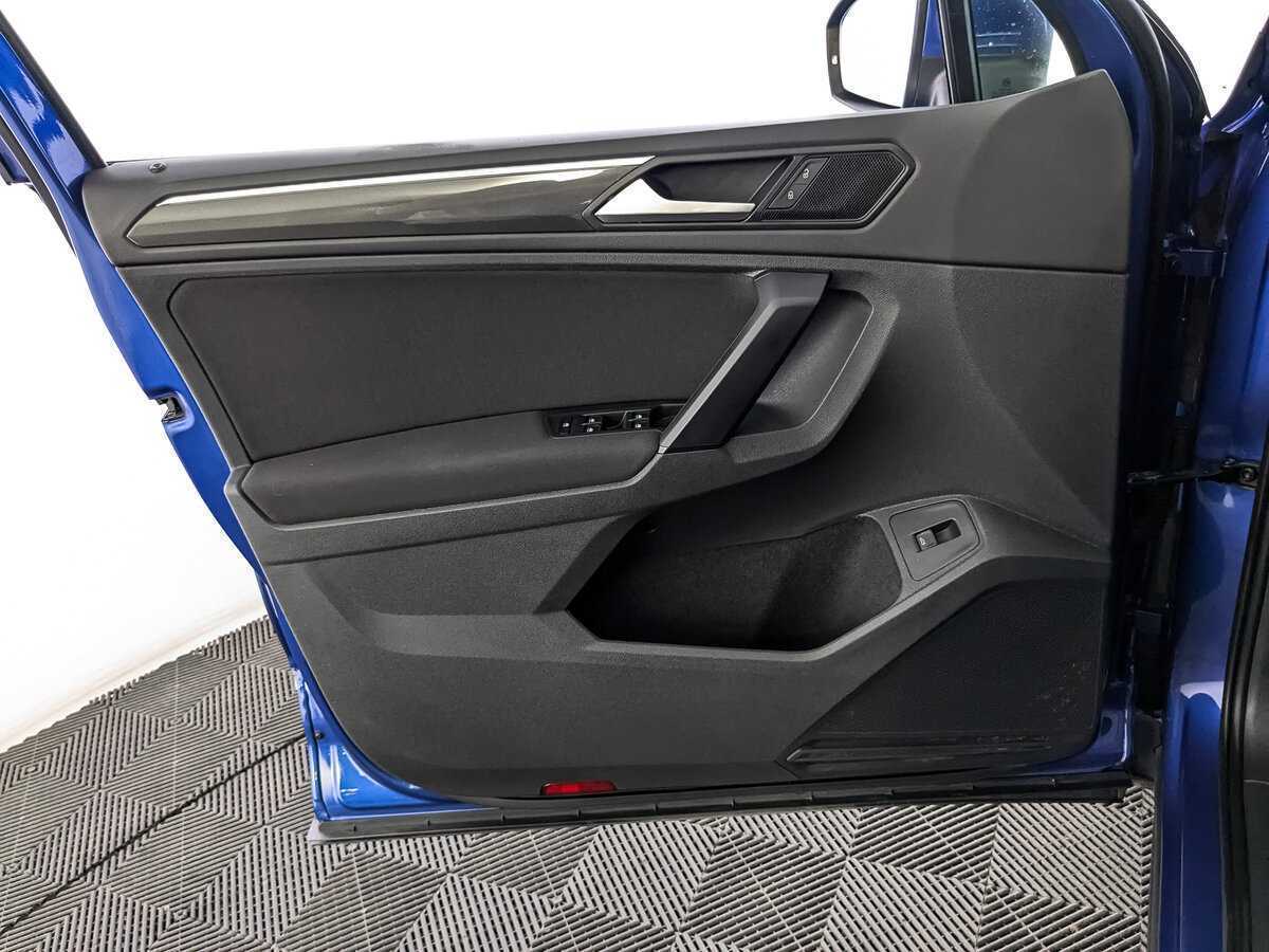 Б/У Фольксваген Тигуан 2018 года. Фото: #14