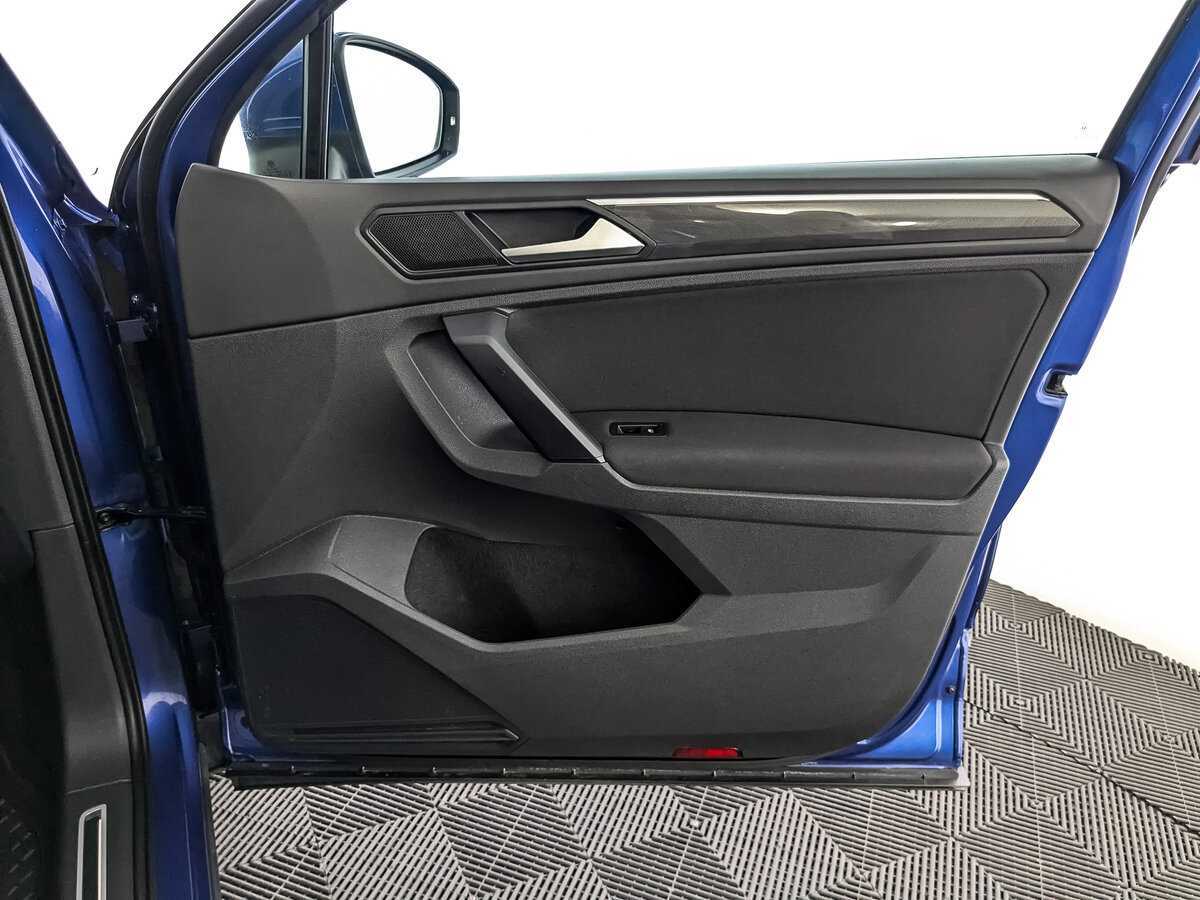 Б/У Фольксваген Тигуан 2018 года. Фото: #20