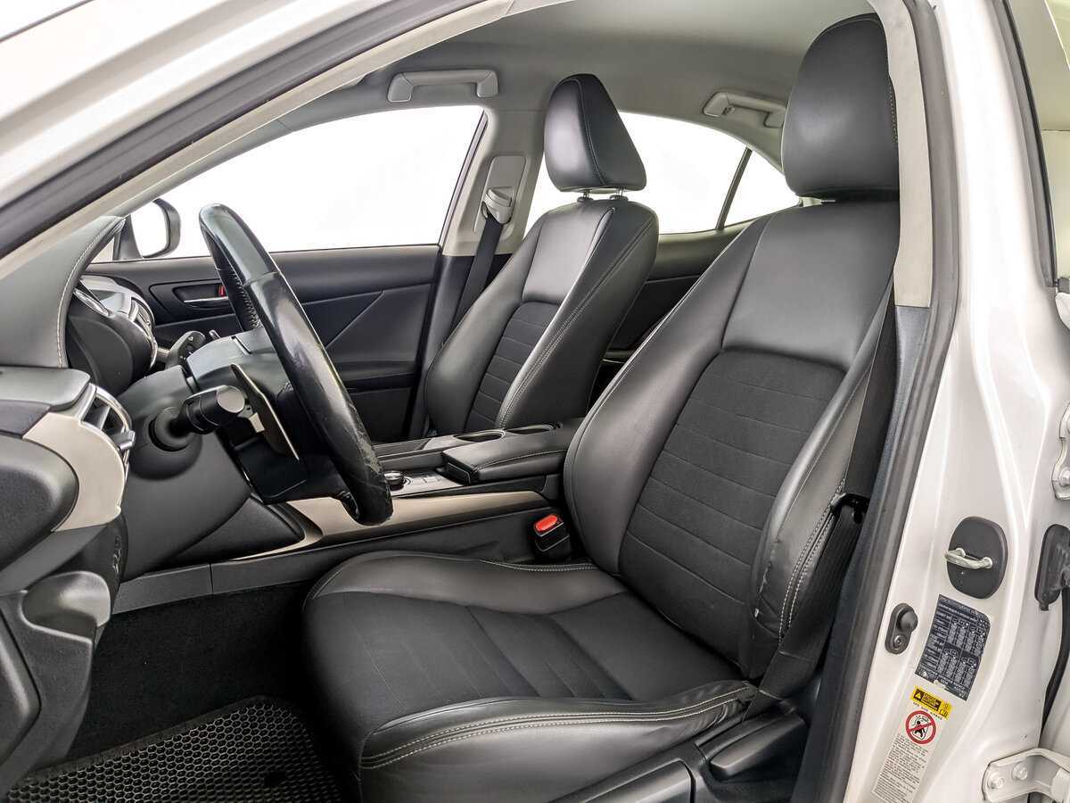 Б/У Лексус ИС 2014 года. Фото: #15