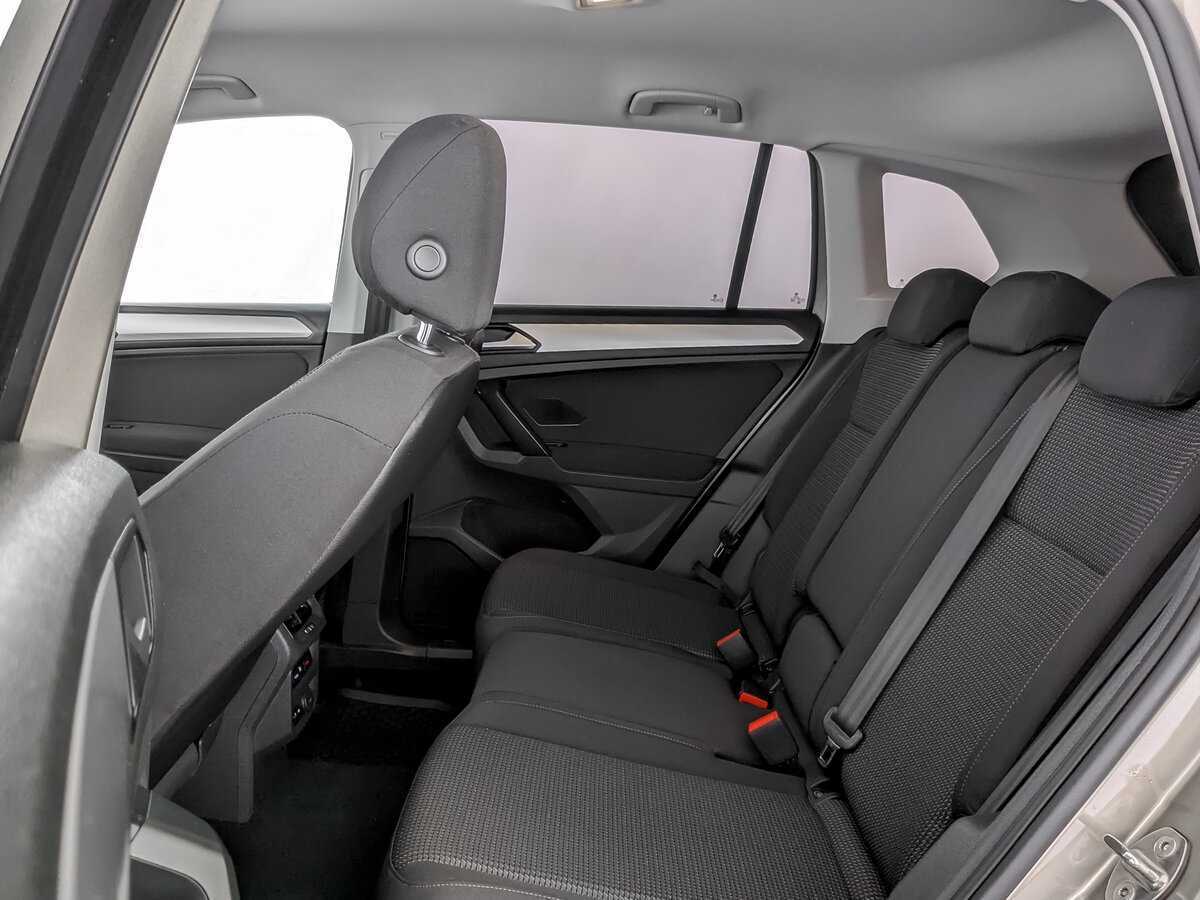 Б/У Фольксваген Тигуан 2020 года. Фото: #9