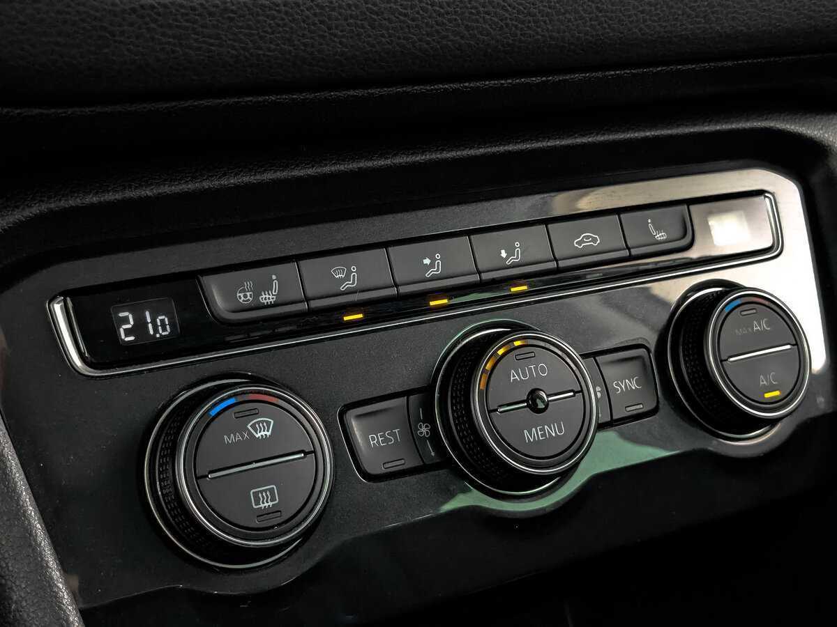 Б/У Фольксваген Тигуан 2019 года. Фото: #16