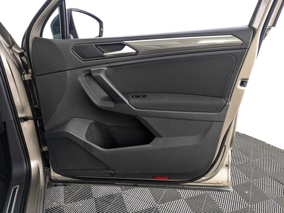 Б/У Фольксваген Тигуан 2019 года. Фото: #20