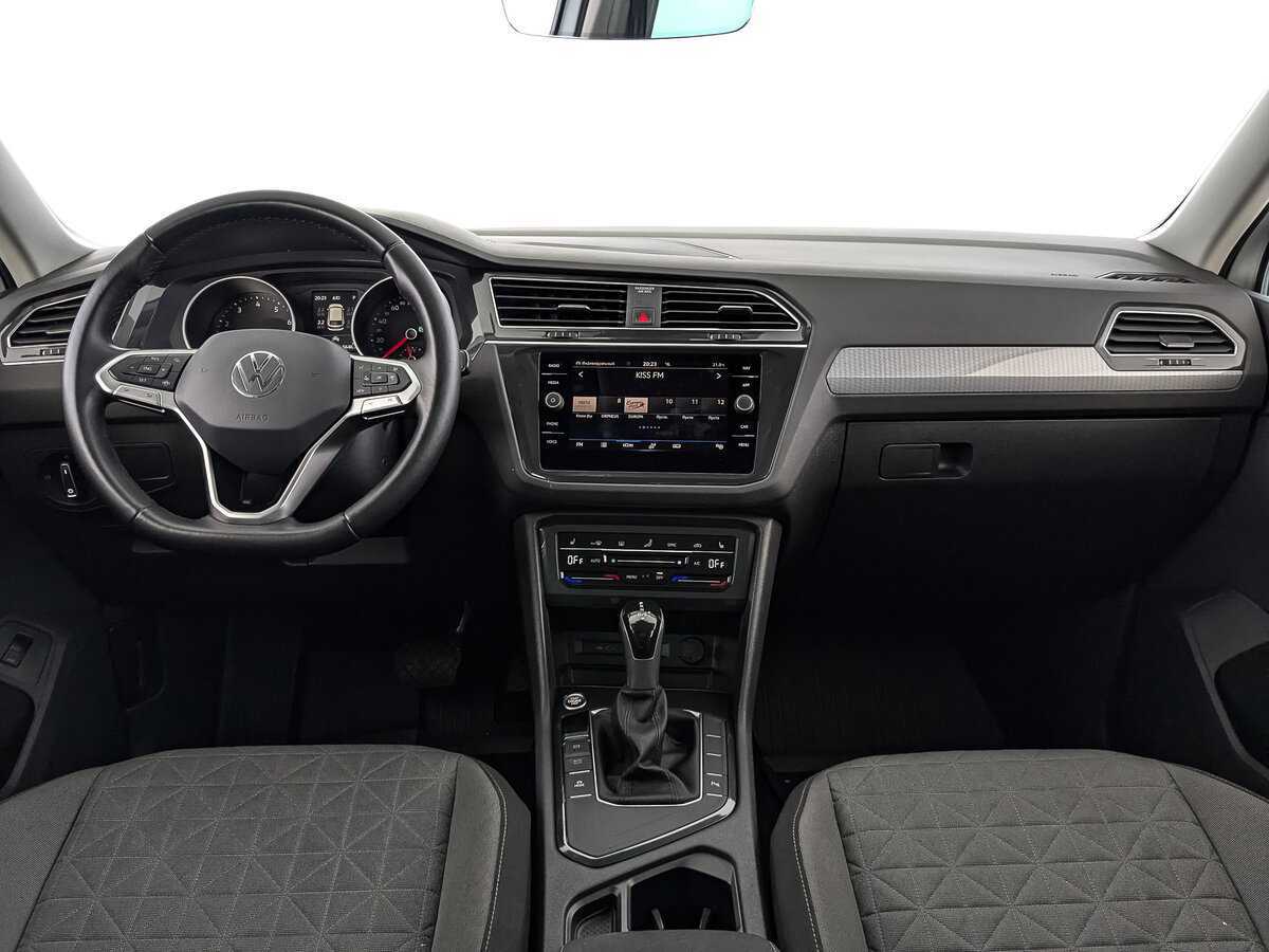 Б/У Фольксваген Тигуан 2021 года. Фото: #9