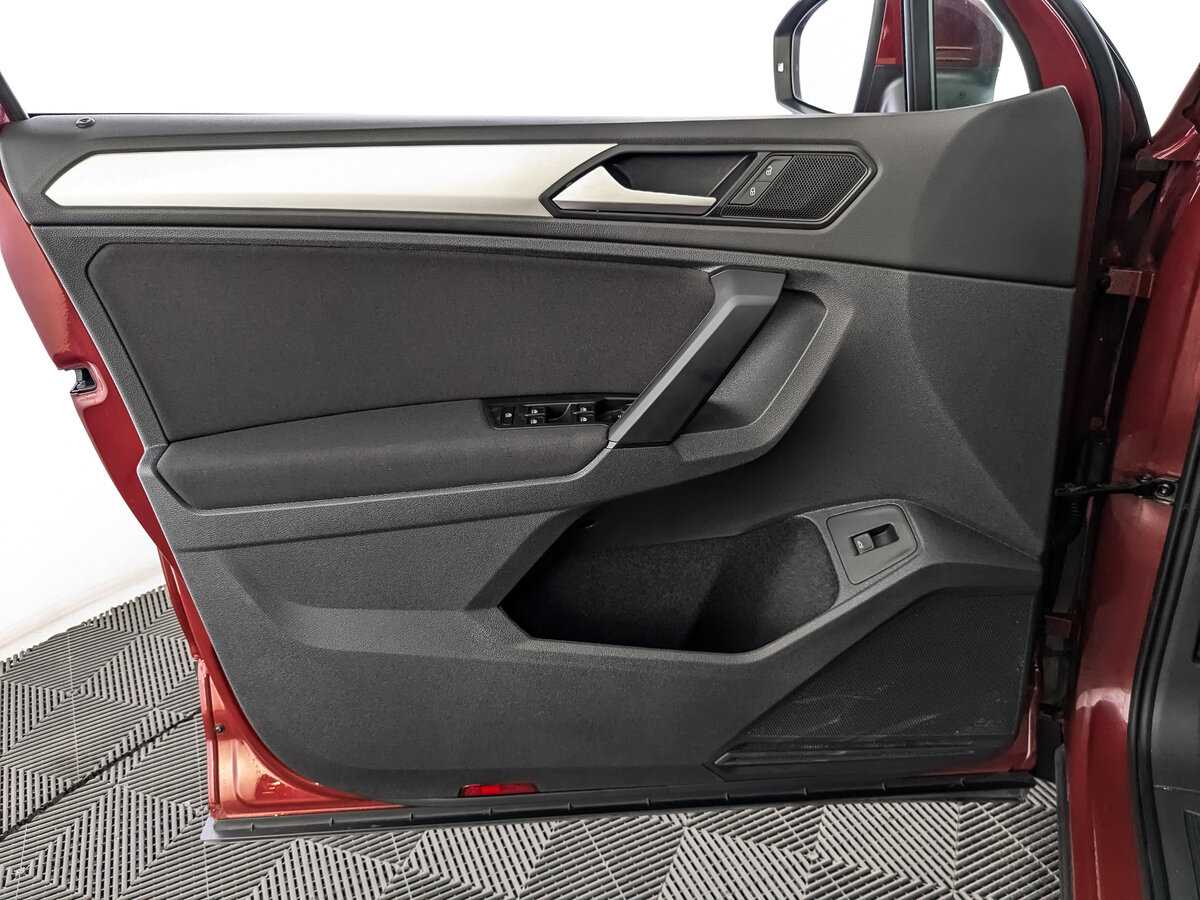 Б/У Фольксваген Тигуан 2020 года. Фото: #14