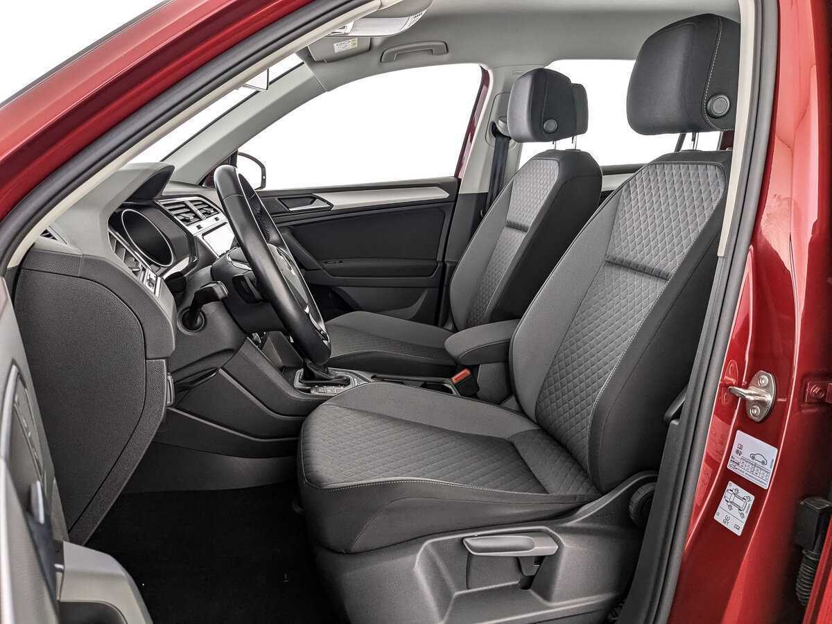 Б/У Фольксваген Тигуан 2020 года. Фото: #15