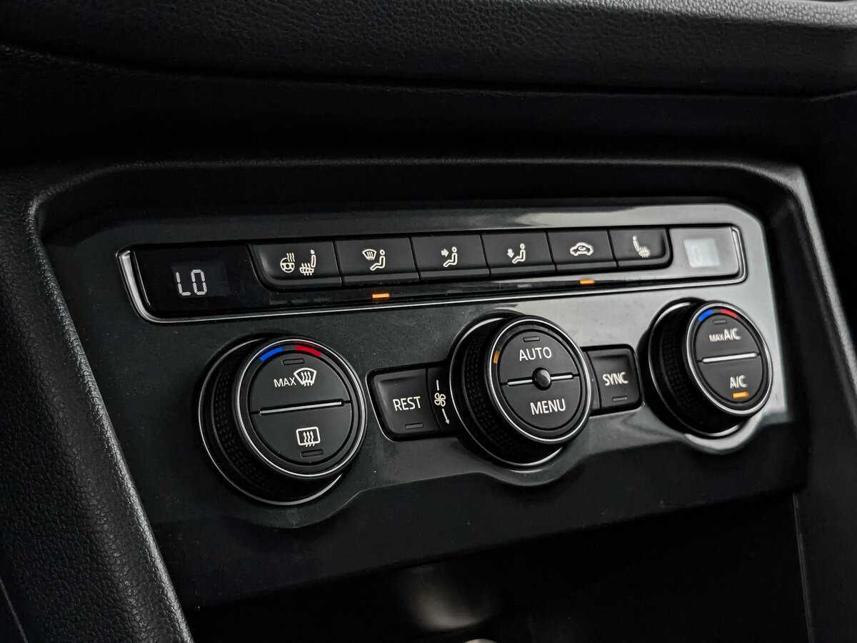 Б/У Фольксваген Тигуан 2017 года. Фото: #16