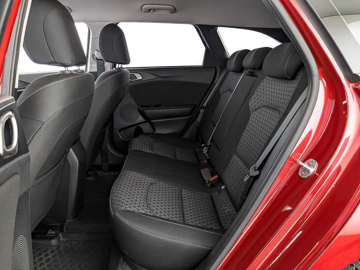 Б/У Киа Сид 2021 года. Фото: #13