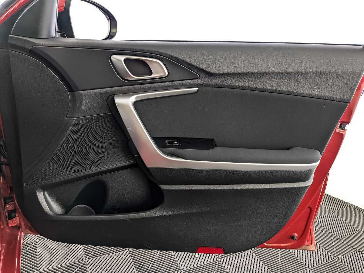 Б/У Киа Сид 2021 года. Фото: #20