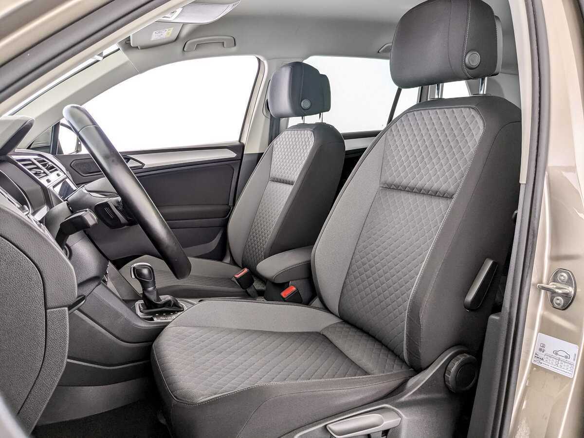 Б/У Фольксваген Тигуан 2019 года. Фото: #15