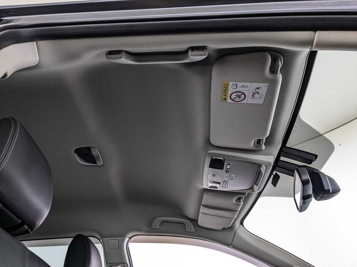 Б/У Субару Аутбэк 2017 года. Фото: #17