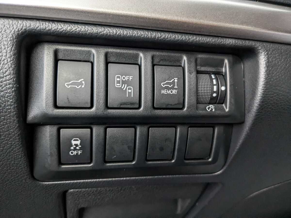 Б/У Субару Аутбэк 2017 года. Фото: #23