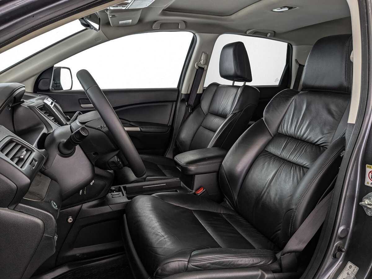 Б/У Хонда ЦР-В 2013 года. Фото: #15