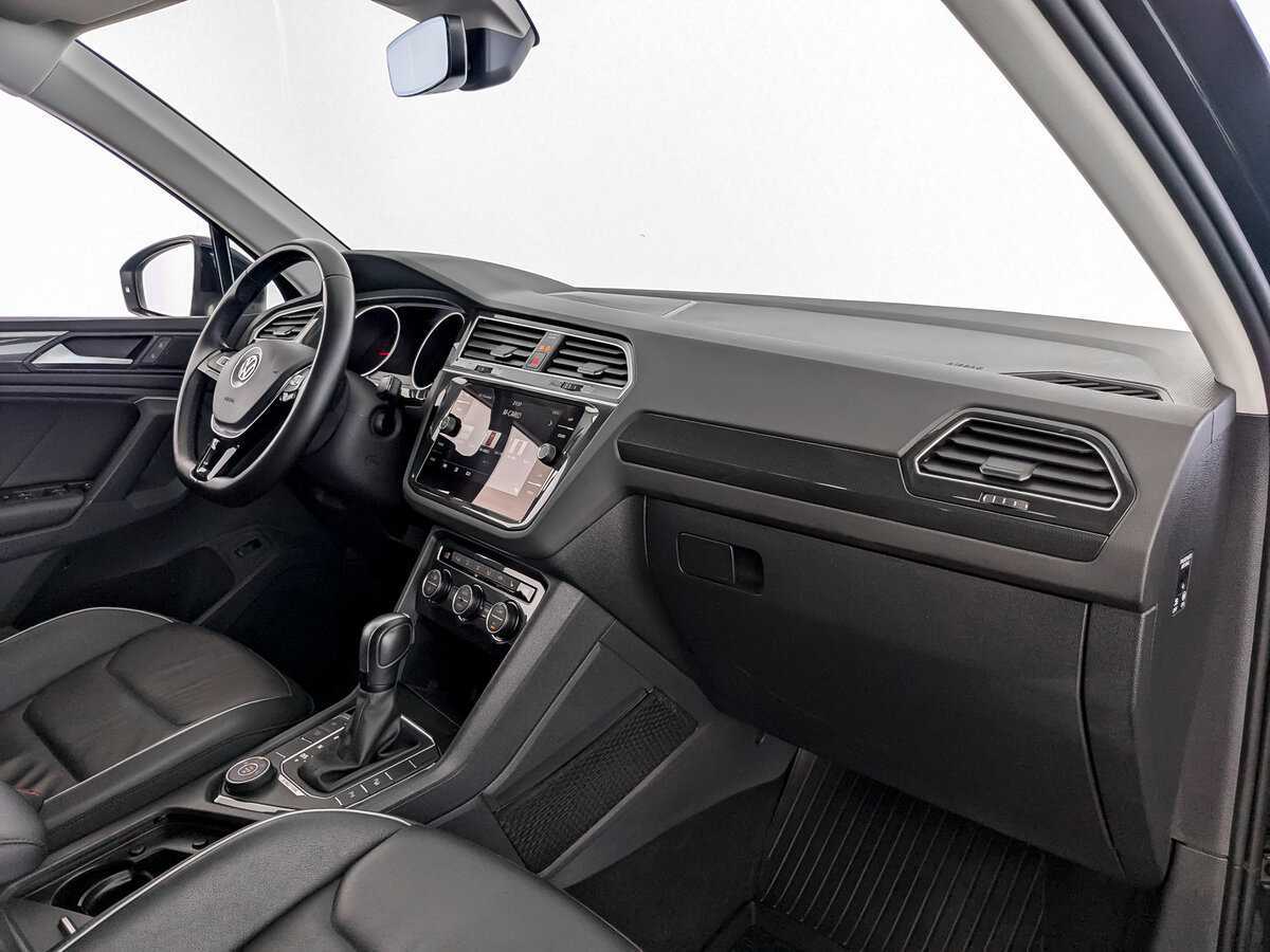 Б/У Фольксваген Тигуан 2020 года. Фото: #8