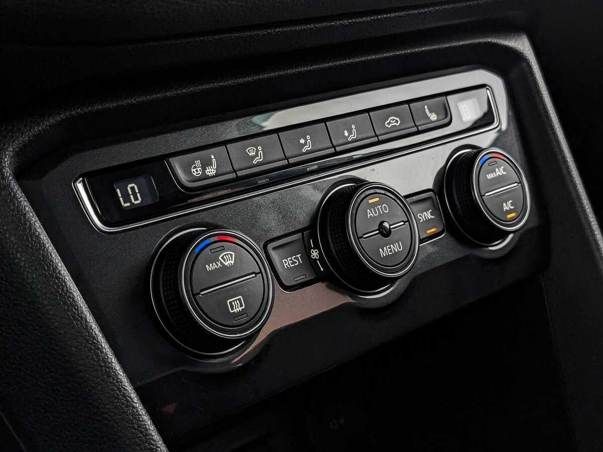 Б/У Фольксваген Тигуан 2019 года. Фото: #16