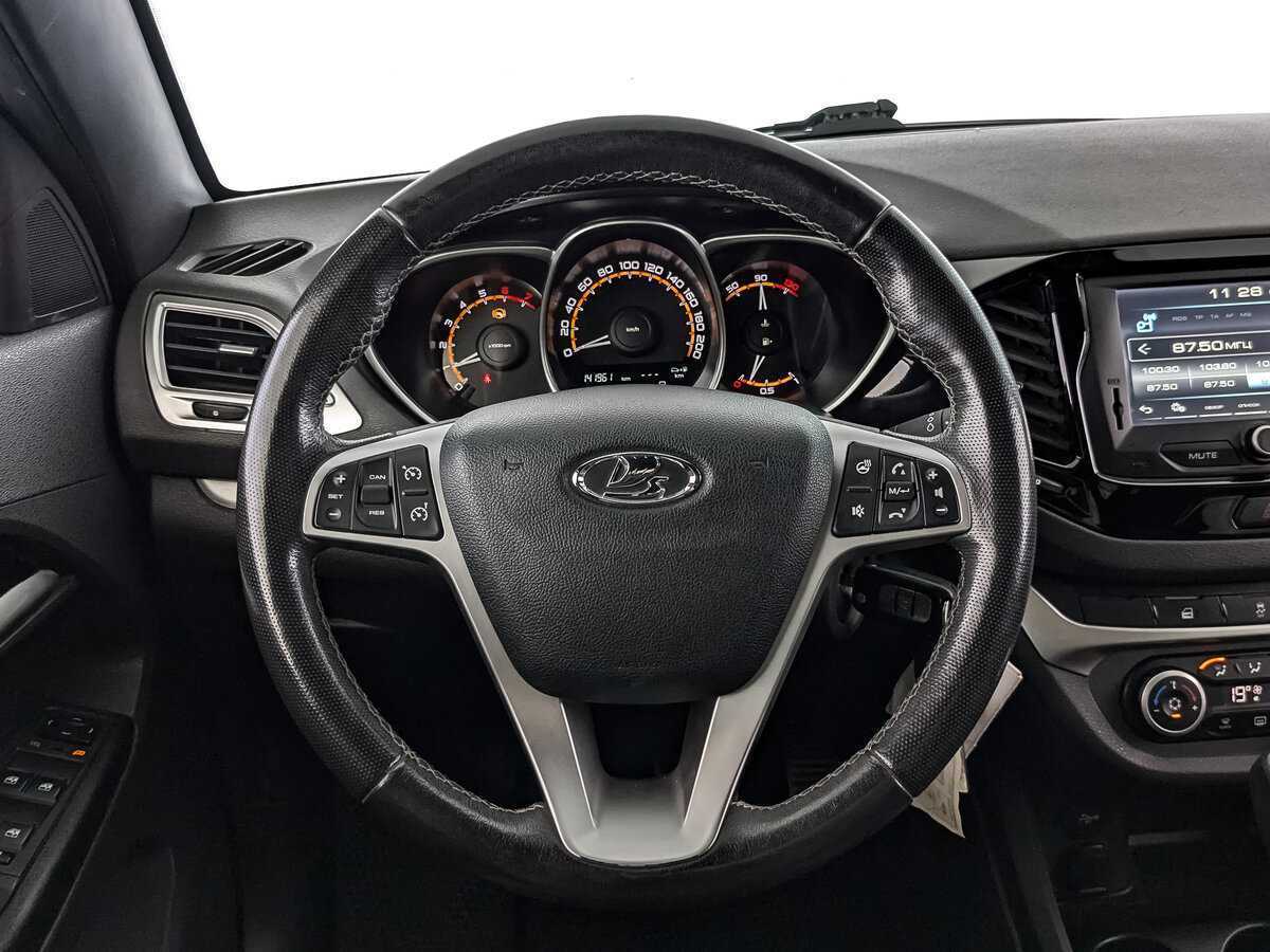 Б/У Лада (ВАЗ) Веста 2019 года. Фото: #16