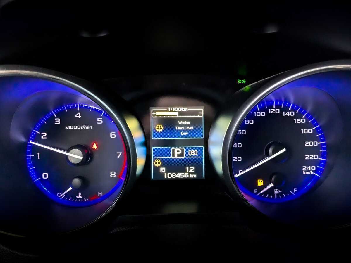 Б/У Субару Аутбэк 2017 года. Фото: #10