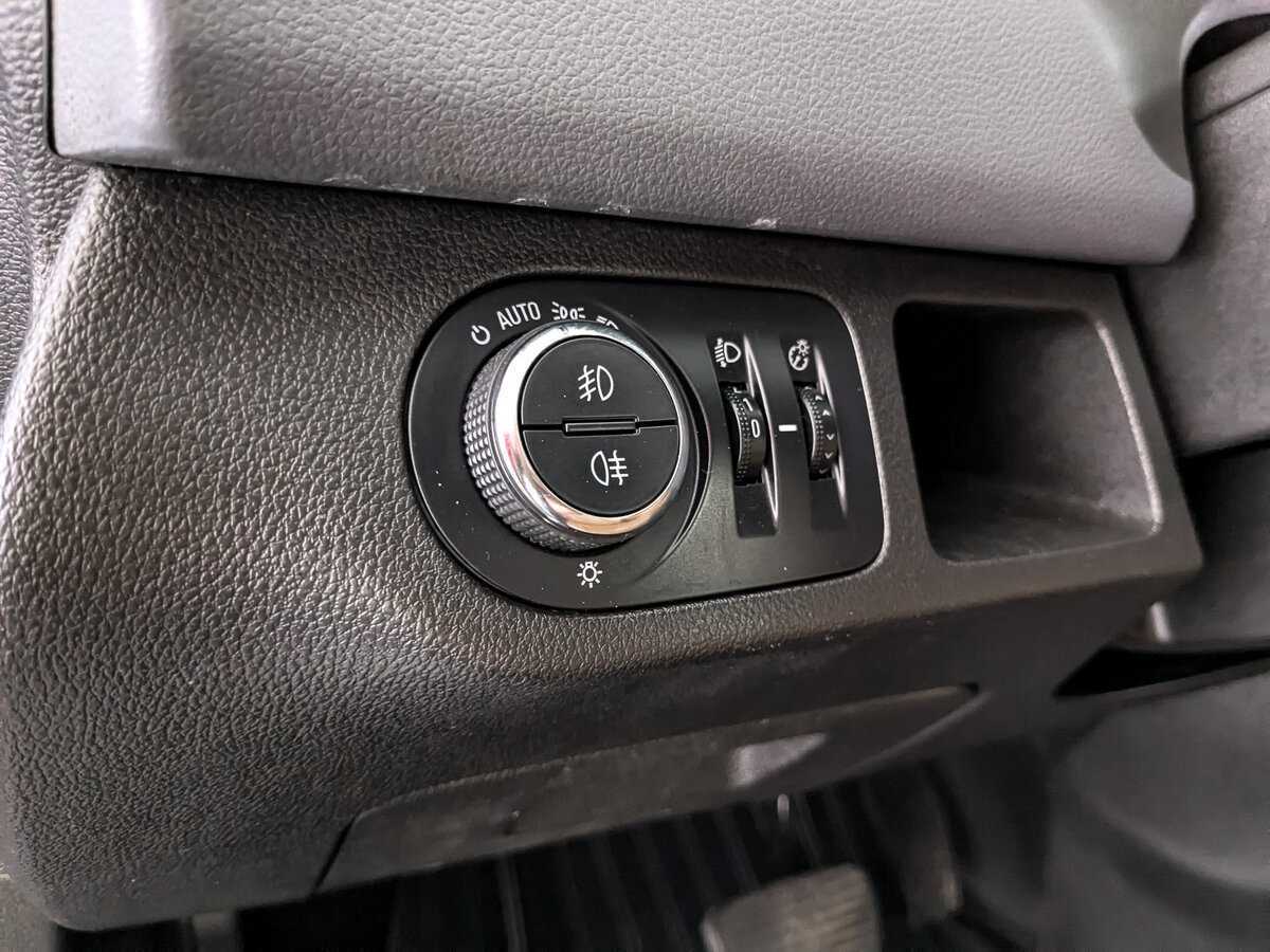 Б/У Опель Мерива 2015 года. Фото: #20