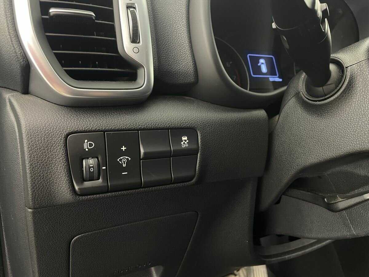 Б/У Киа Спортейдж 2018 года. Фото: #8