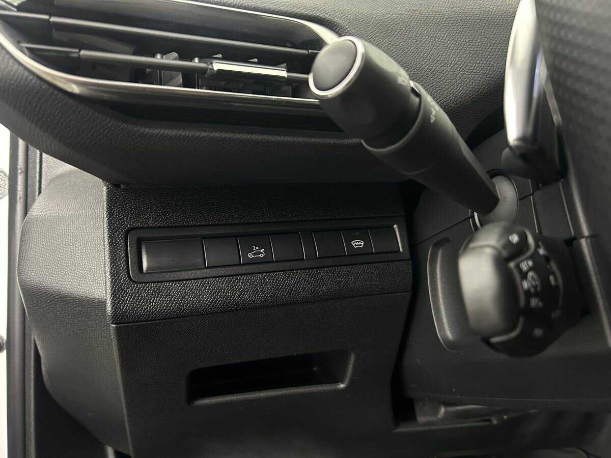 Б/У Пежо 5008 2020 года. Фото: #6