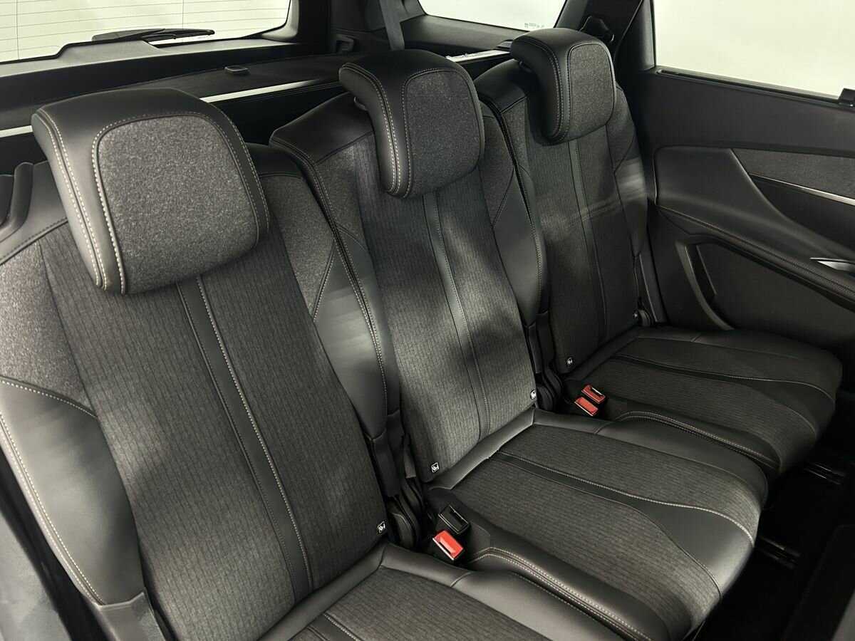 Б/У Пежо 5008 2020 года. Фото: #13