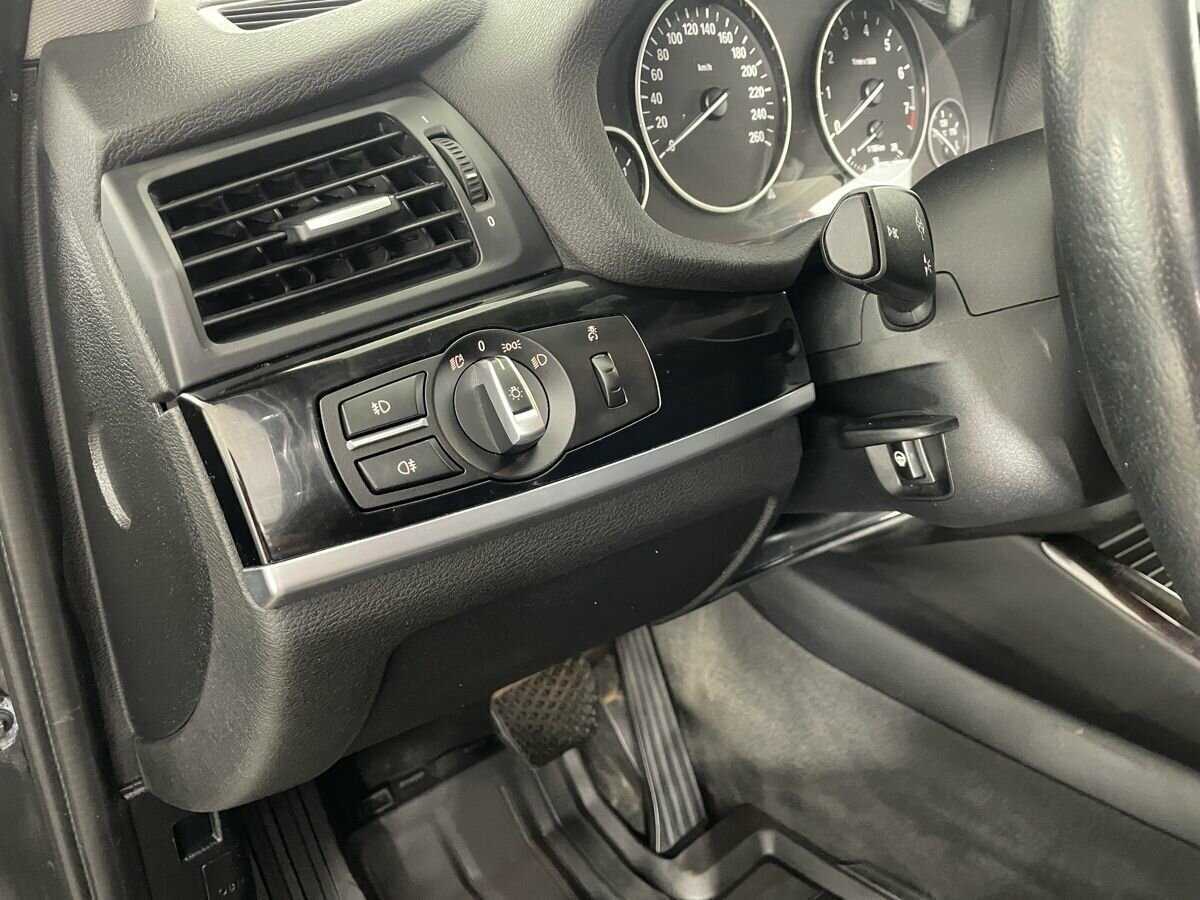 Б/У БМВ Икс3 2016 года. Фото: #8