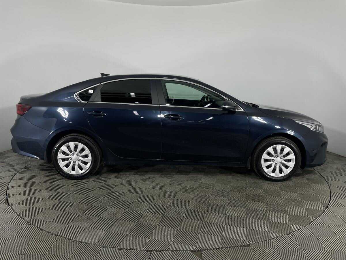 Б/У Киа Церато 2021 года. Фото: #3