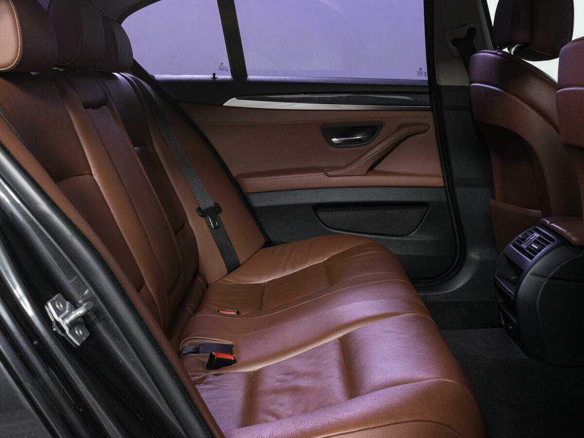 Б/У БМВ 5 серии 2013 года. Фото: #7