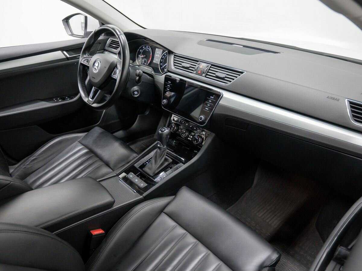 Б/У Шкода Суперб 2018 года. Фото: #6