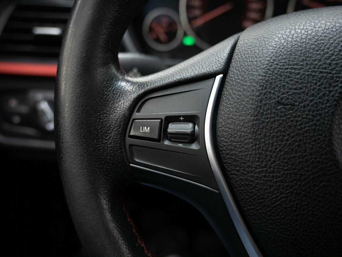 Б/У БМВ 3 серии 2013 года. Фото: #23