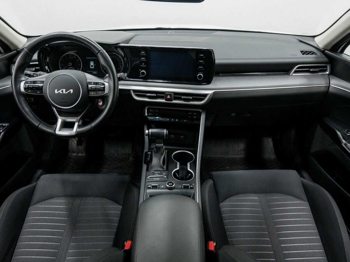 Б/У Киа К5 2022 года. Фото: #9
