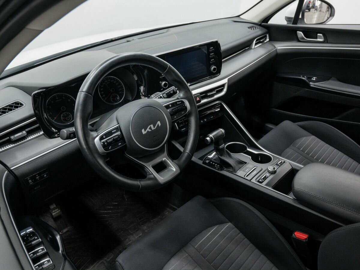 Б/У Киа К5 2022 года. Фото: #12
