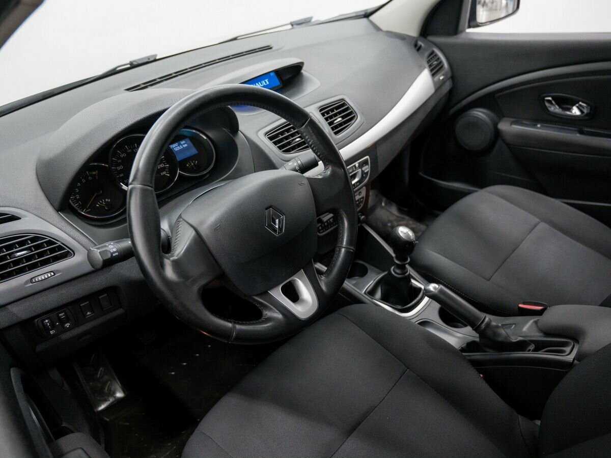 Б/У Рено Флюенс 2013 года. Фото: #12