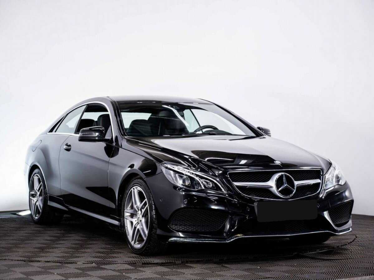 Б/У Мерседес-Бенц Е-Класс 2013 года. Фото: #2