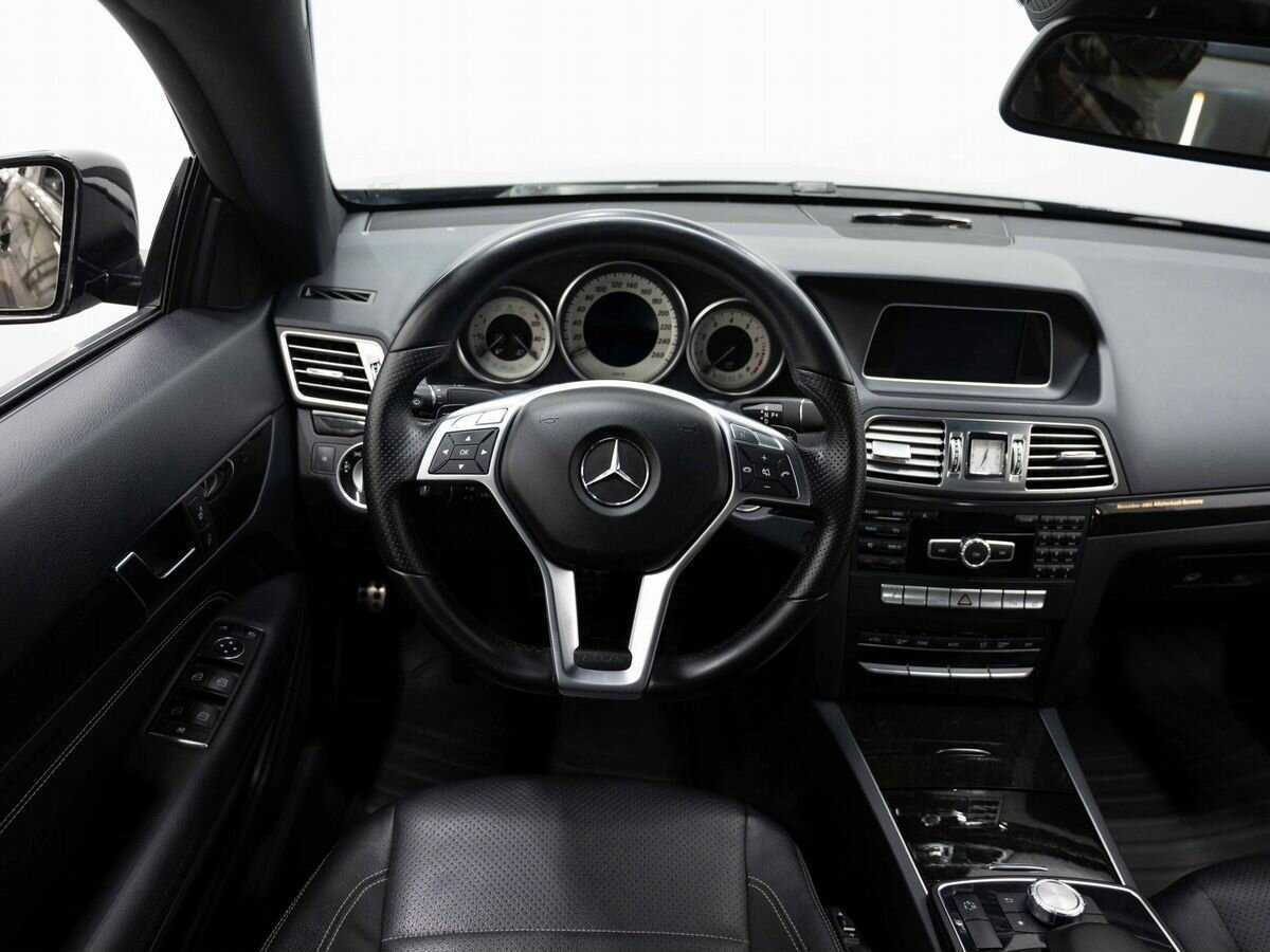 Б/У Мерседес-Бенц Е-Класс 2013 года. Фото: #11