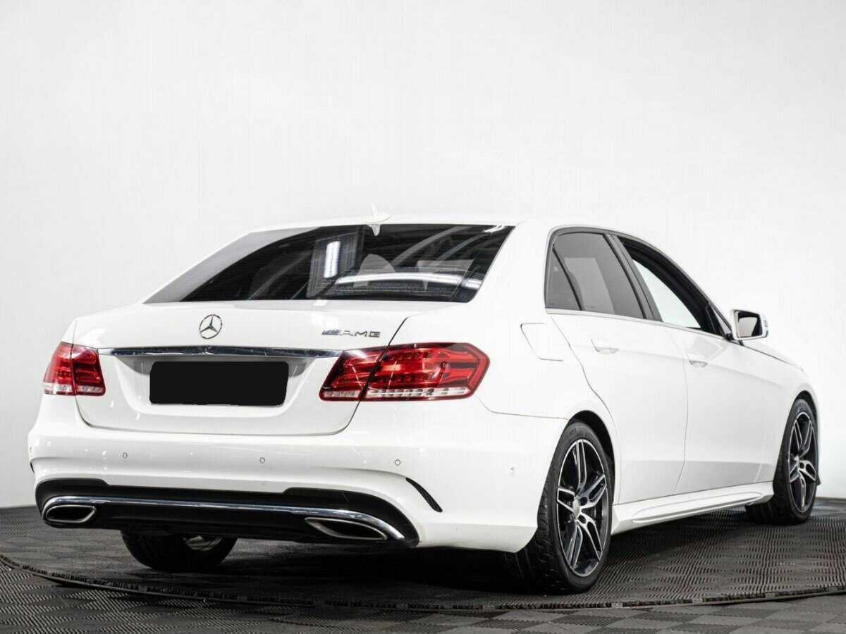 Б/У Мерседес-Бенц Е-Класс 2013 года. Фото: #5