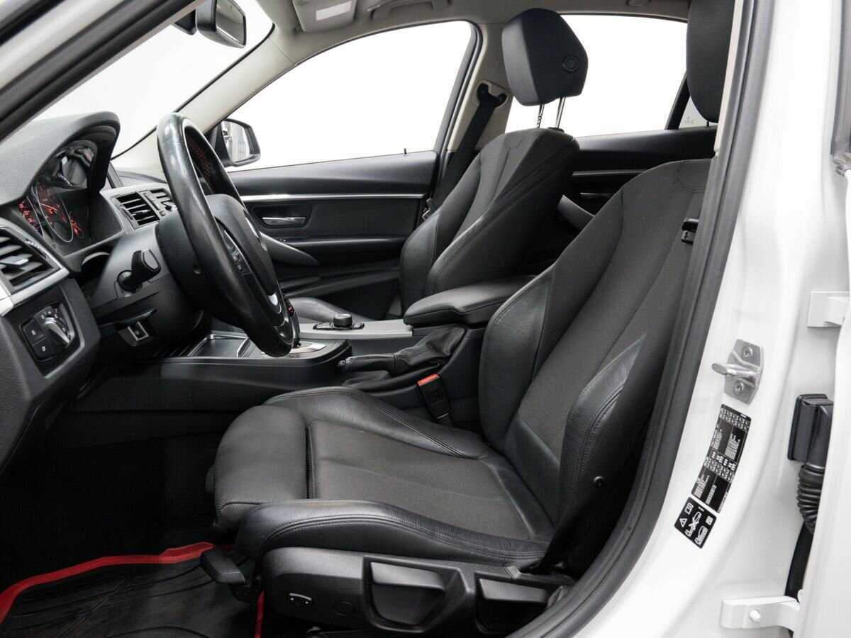 Б/У БМВ 3 серии 2017 года. Фото: #13