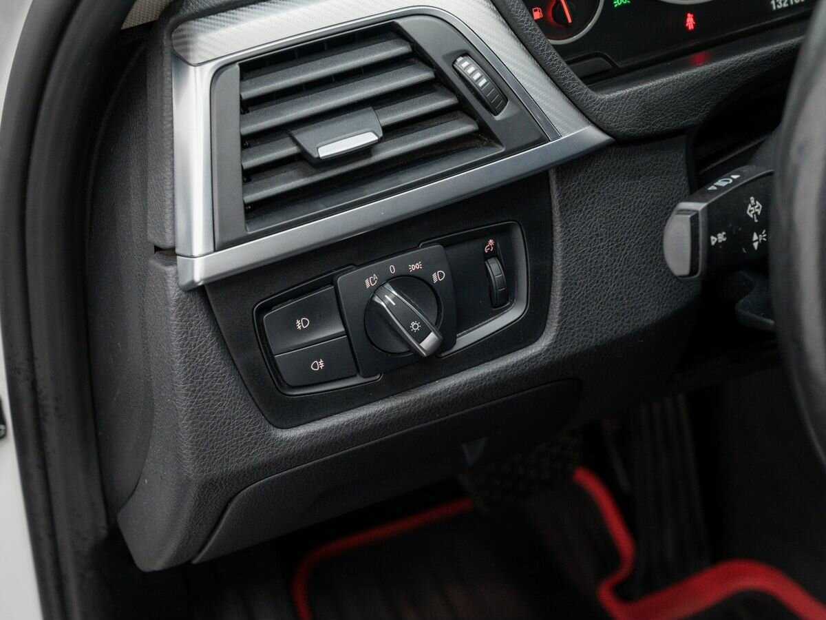 Б/У БМВ 3 серии 2017 года. Фото: #15