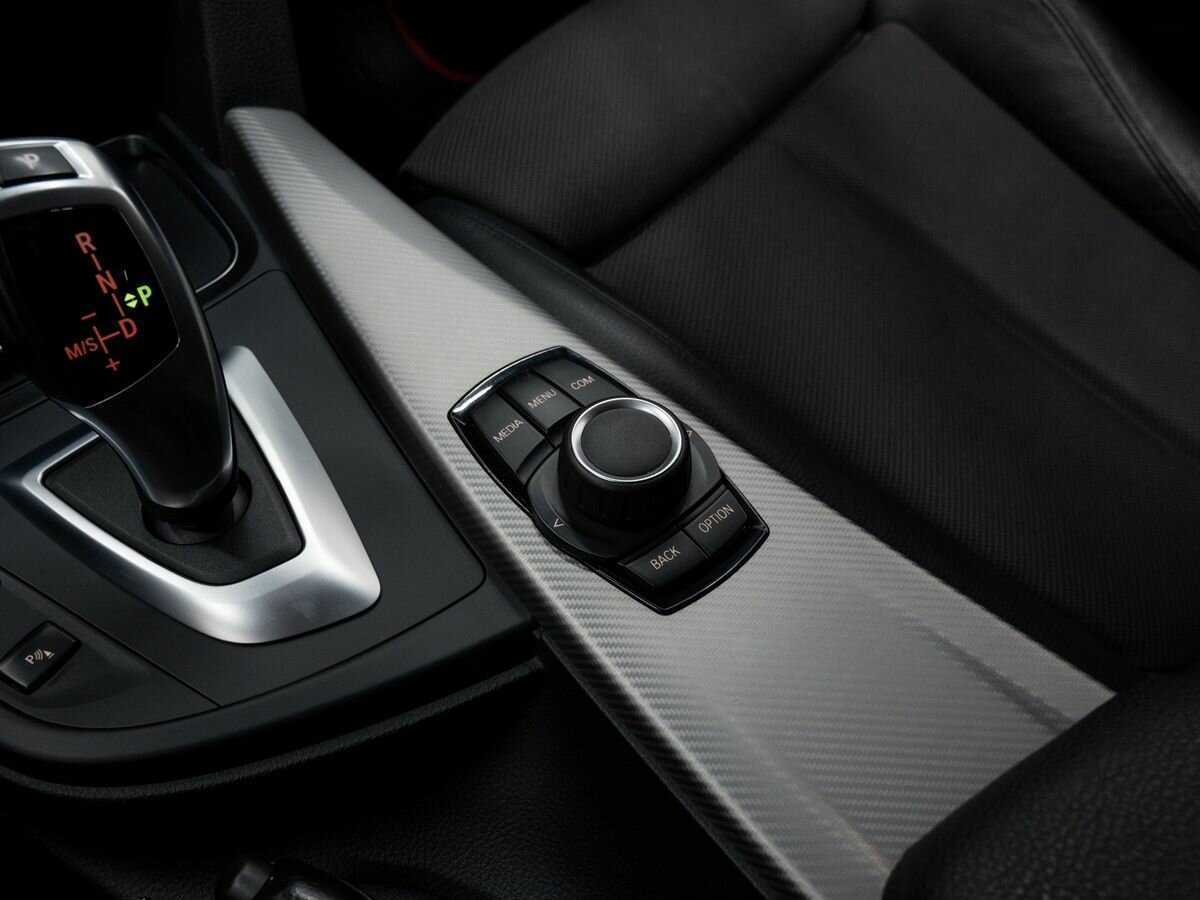 Б/У БМВ 3 серии 2017 года. Фото: #17