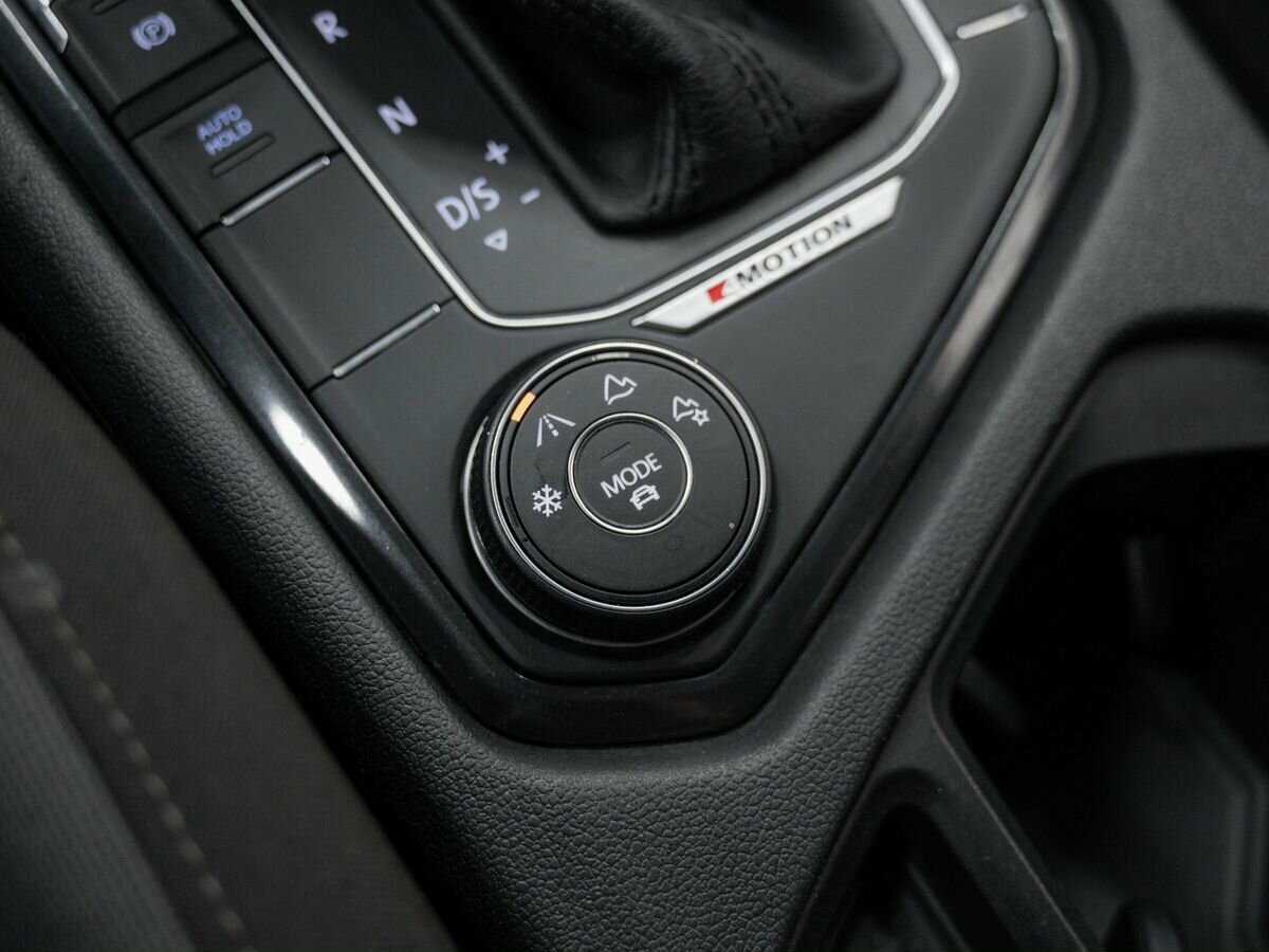 Б/У Фольксваген Тигуан 2018 года. Фото: #20