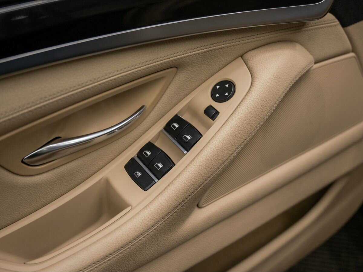 Б/У БМВ 5 серии 2014 года. Фото: #13