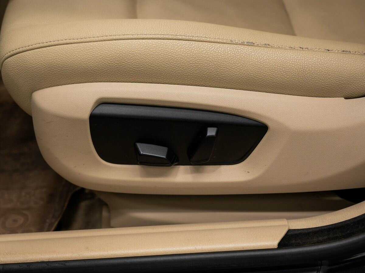 Б/У БМВ 5 серии 2014 года. Фото: #14