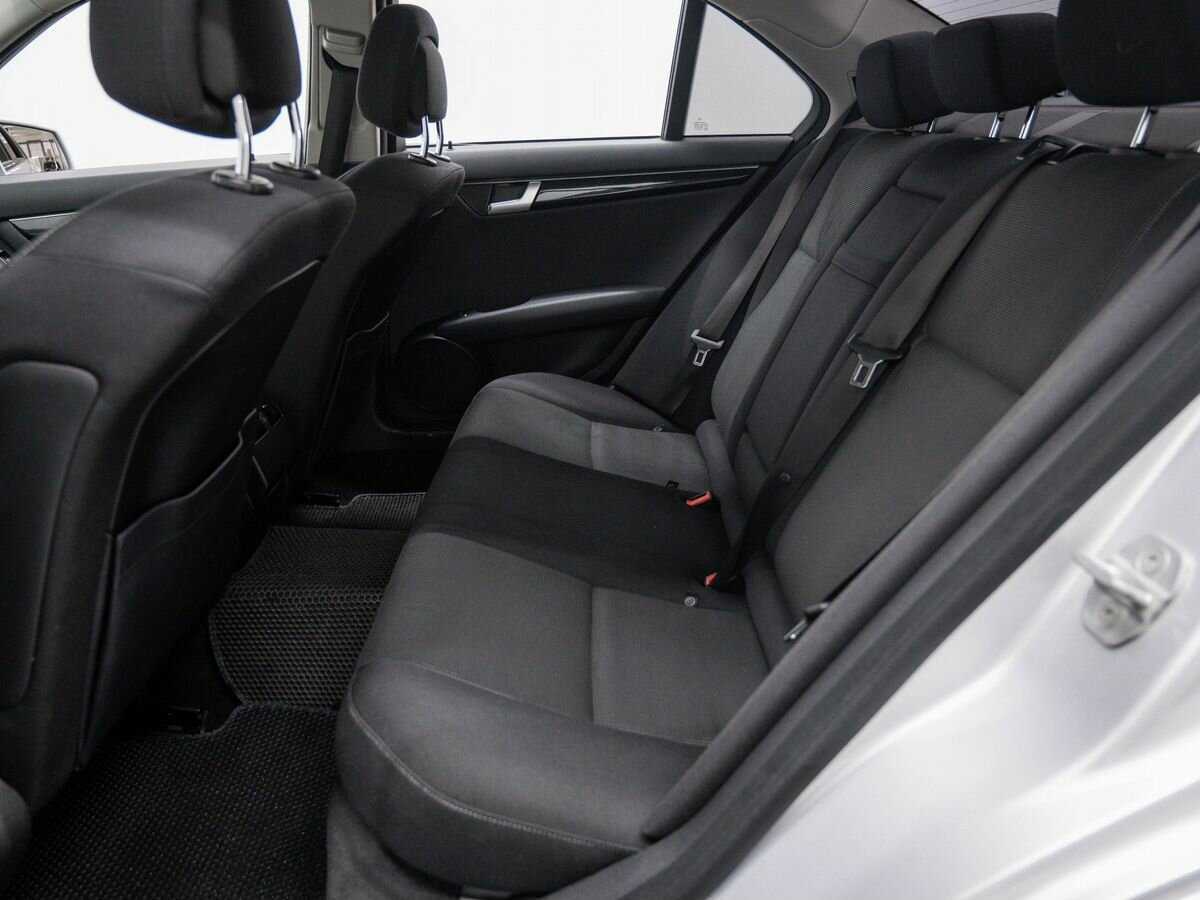 Б/У Мерседес-Бенц Ц-Класс 2012 года. Фото: #11